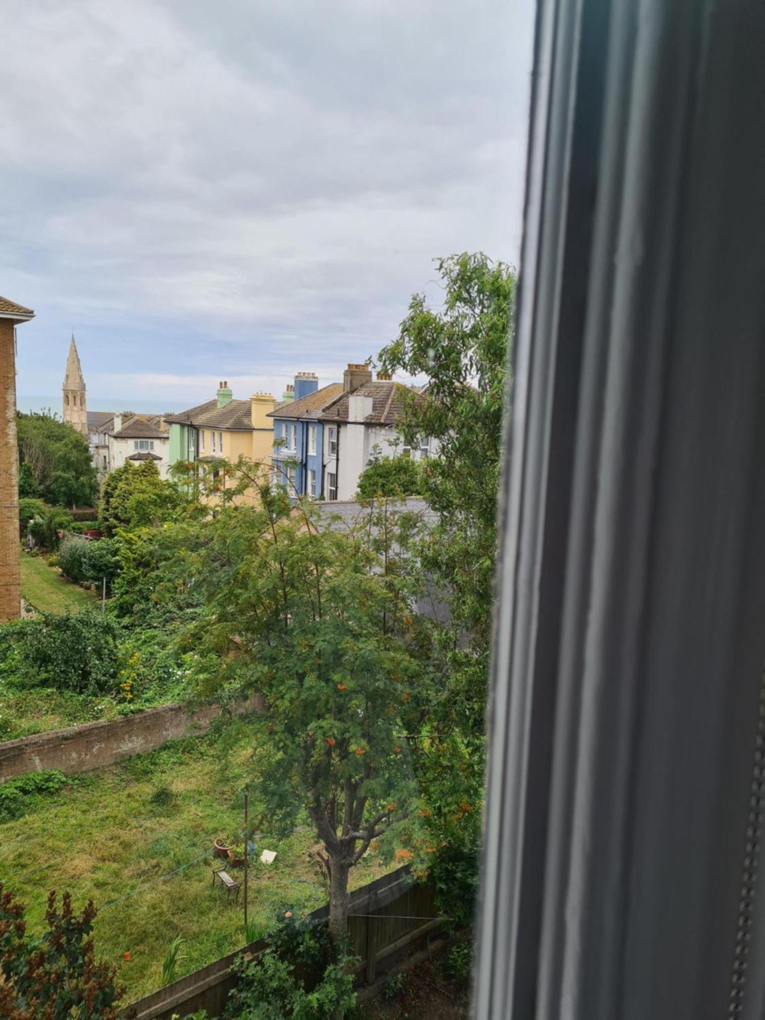 Gorgeous Sea View Apartment 5 Mins To The Beach St Leonards-on-Sea Екстер'єр фото
